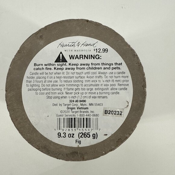 Hearth & Hand w/ Magnolia Fig Candle 9.3 Oz concrete container brand New - Picture 2 of 4